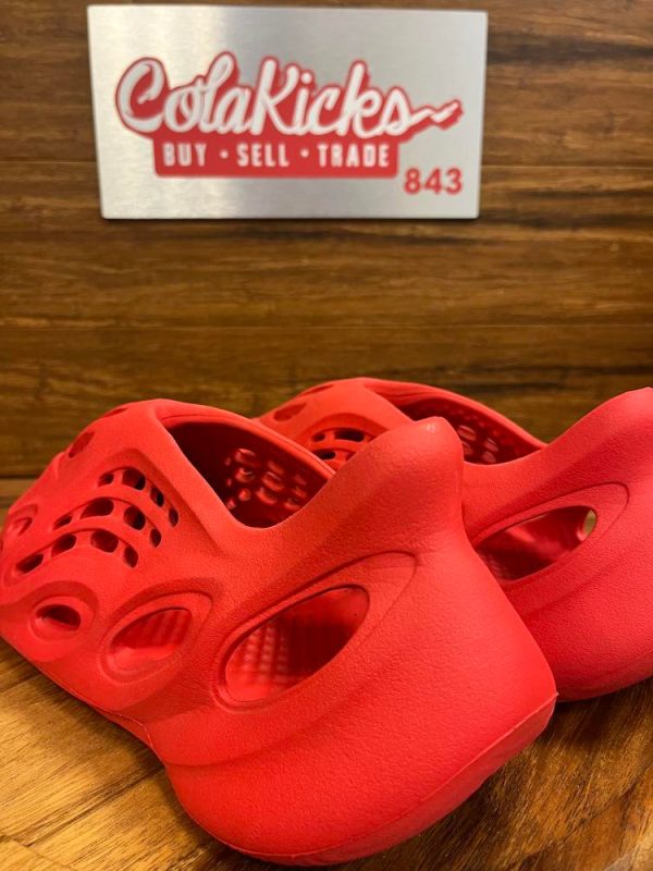 adidas Yeezy Foam RNNR Vermillion Online Hot Sale